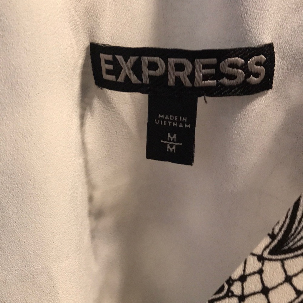 Express Cross-Cross Back Tank Top - Picture 4 of 5